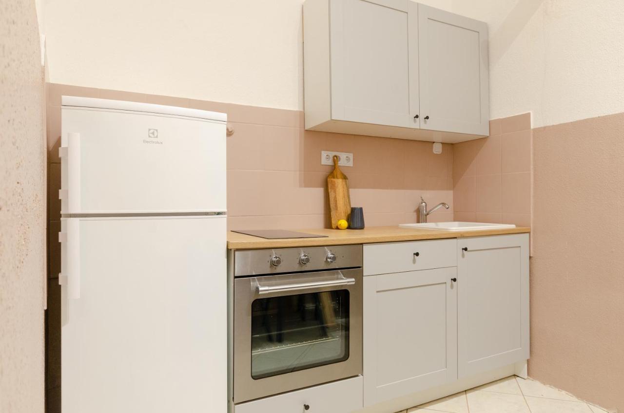 Cosy Apartment In Central District. Budapest Esterno foto